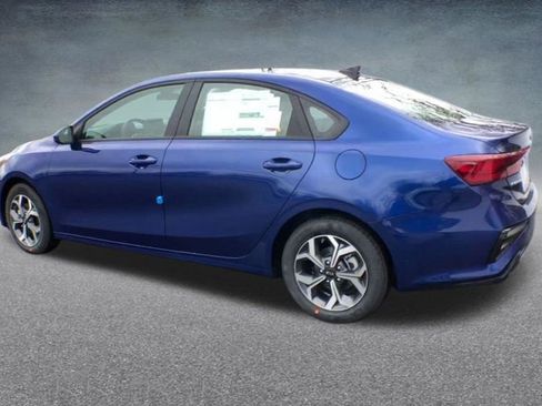 Used 2021 Kia Forte LXS FWD image 16