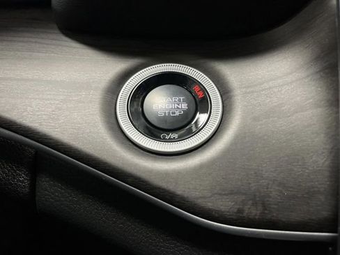 New 2025 Jeep Grand Cherokee L Limited w/ Black Appearance Package image 23