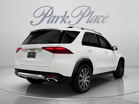 Certified 2025 Mercedes-Benz GLE 450 4MATIC image 7