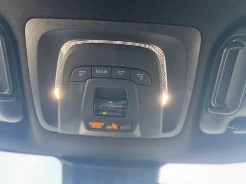 Used 2026 Toyota Corolla SE FWD image 19