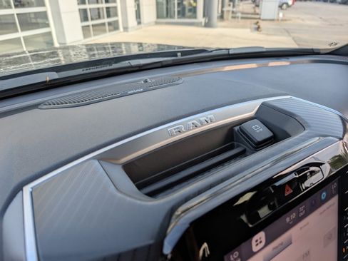 New 2025 RAM 2500 Big Horn image 28