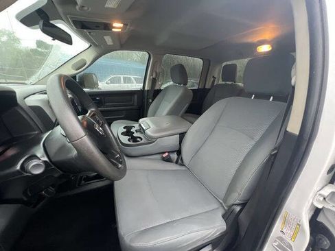 Used 2018 RAM 2500 Tradesman w/ Chrome Appearance Group image 17