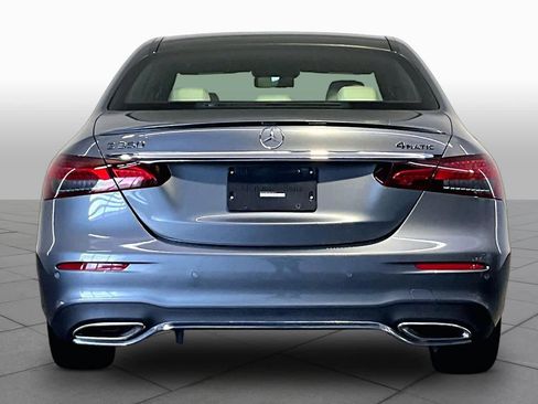 Used 2023 Mercedes-Benz E 350 4MATIC Sedan image 5