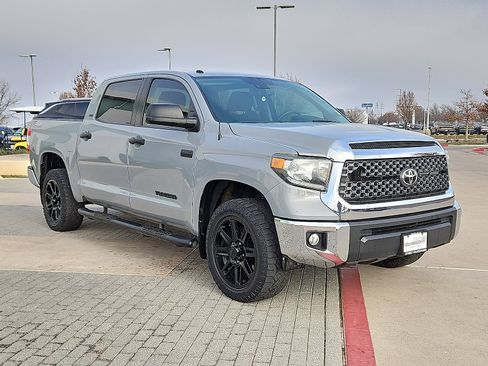 Used 2019 Toyota Tundra SR5 image 4