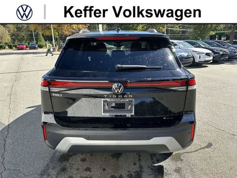 New 2025 Volkswagen Tiguan S AWD/4WD image 4