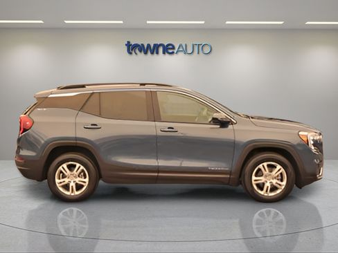 Used 2024 GMC Terrain SLE w/ Driver Convenience Package AWD/4WD image 6