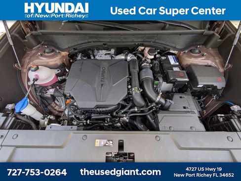 Used 2025 Hyundai Santa Fe Calligraphy FWD image 15