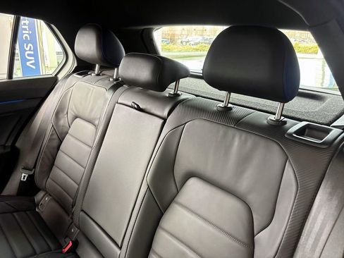 Used 2023 Volkswagen Golf 20th Anniversary Edition image 26