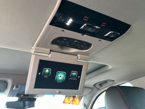 Used 2020 GMC Yukon Denali image 22