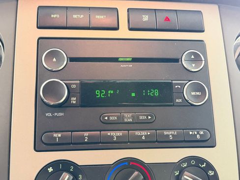 Used 2014 Ford Expedition XLT RWD image 15
