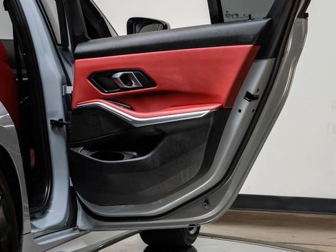 Used 2024 BMW 330i 330i w/ M Sport Package image 50