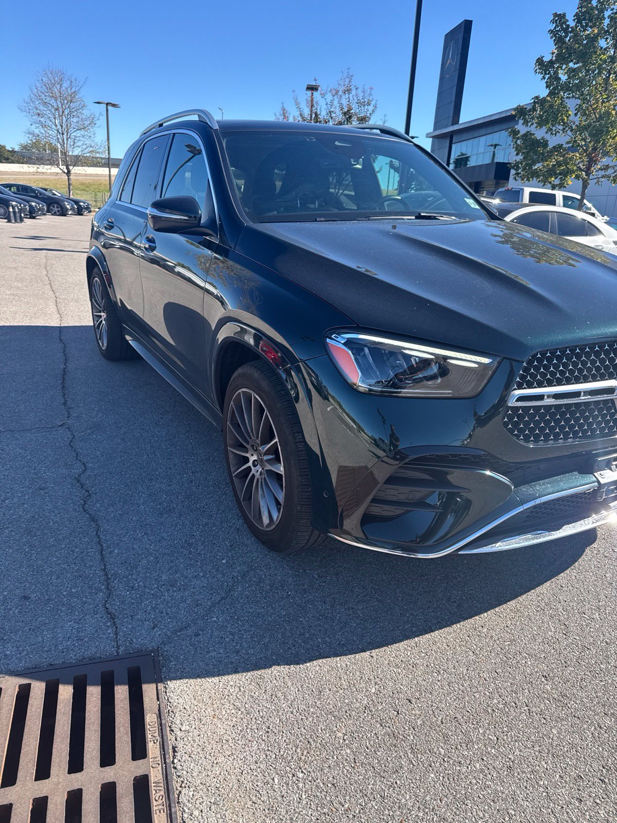 Used 2024 Mercedes-Benz GLE 350 4MATIC image 1