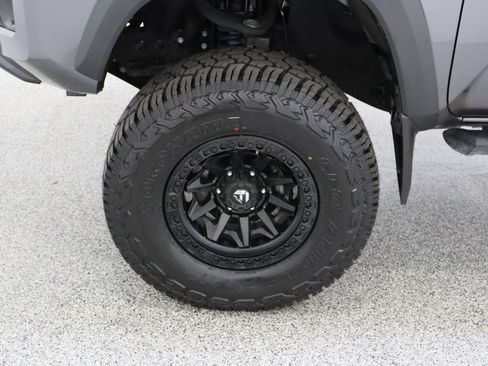 Used 2023 Toyota Tacoma TRD Off-Road AWD/4WD image 11
