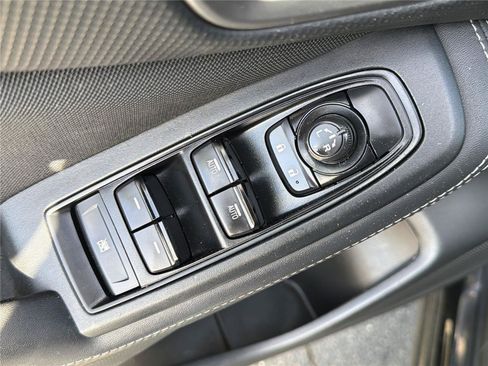 Used 2022 Subaru Forester Premium AWD/4WD image 26