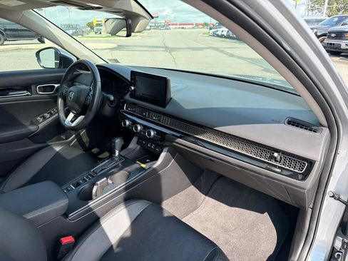 Used 2024 Honda Civic Touring image 22