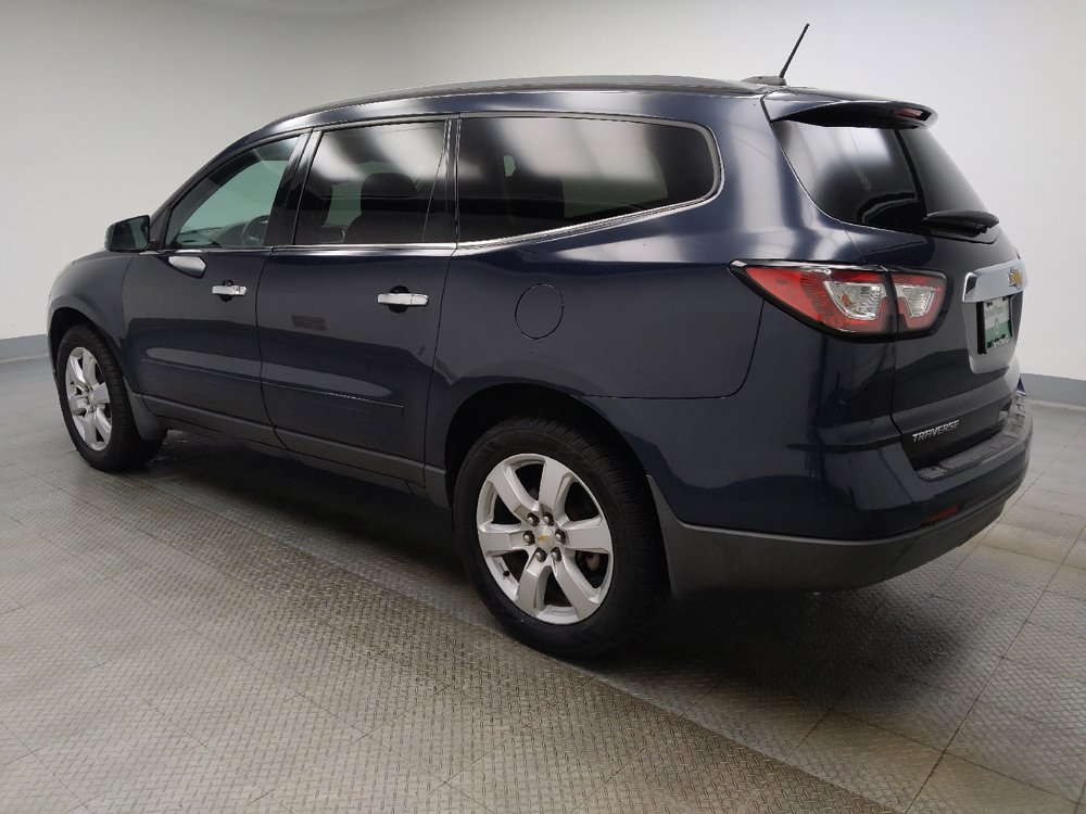 Used 2017 Chevrolet Traverse LT w/ Style and Technology Package FWD image 3