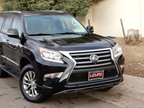 Used 2015 Lexus GX 460 Luxury image 2