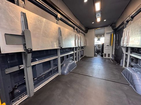 Used 2020 Ford Transit 250 148 High Roof Extended image 29