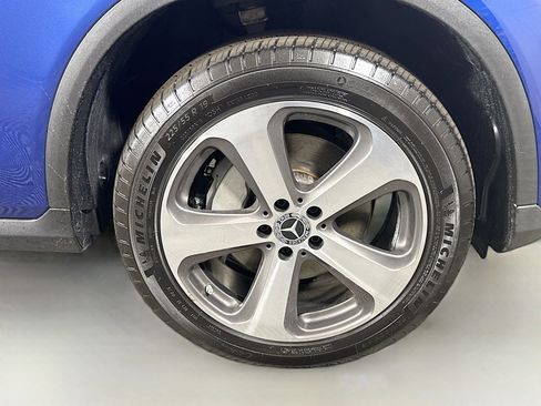Used 2022 Mercedes-Benz GLC 300 4MATIC image 32