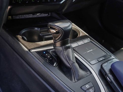 Used 2021 Lexus UX 250h w/ Premium Package AWD/4WD image 23