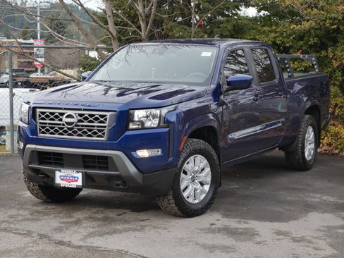 Certified 2022 Nissan Frontier SV w/ Technology Package image 2