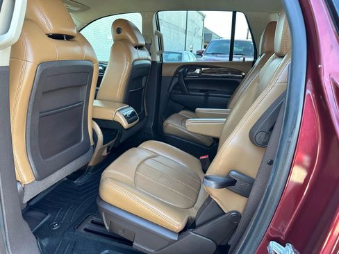 Used 2017 Buick Enclave Leather image 18