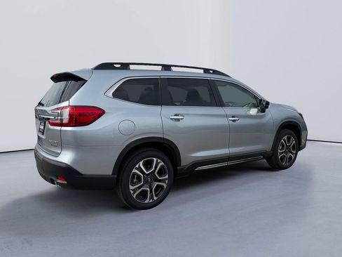 New 2026 Subaru Ascent Touring w/ Popular Package #2 AWD/4WD image 3