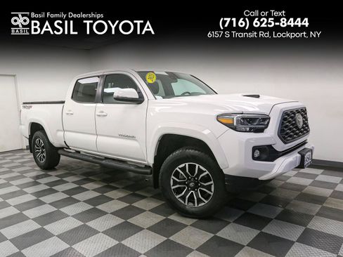 Used 2023 Toyota Tacoma TRD Sport AWD/4WD image 1