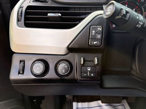 Used 2015 GMC Yukon SLT w/ Open Road Package image 44