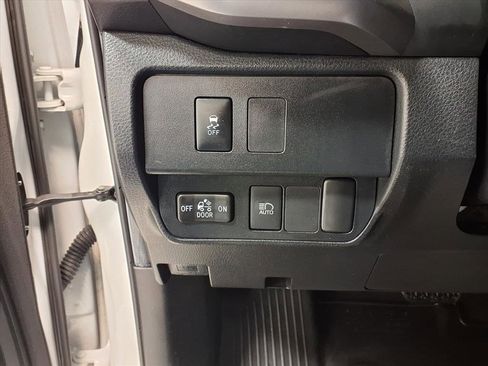 Used 2022 Toyota Tacoma SR5 image 23