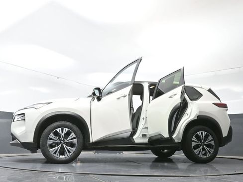 Used 2023 Nissan Rogue SV image 75
