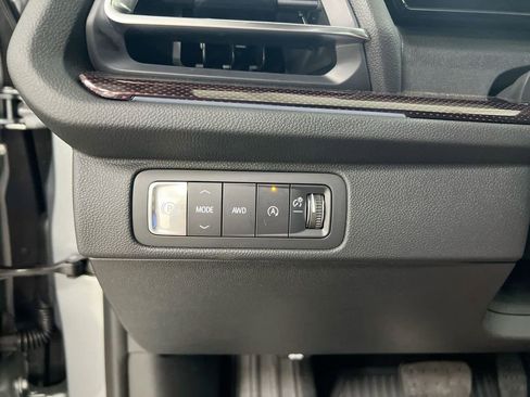 New 2026 Chevrolet Traverse Z71 w/ Driver Confidence Package AWD/4WD image 19