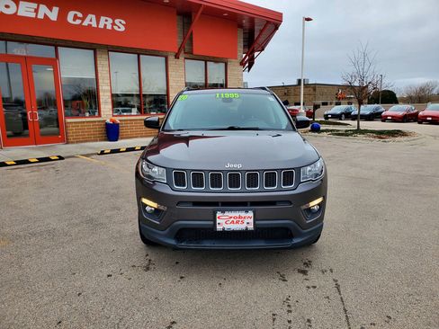 Used 2020 Jeep Compass Latitude w/ Cold Weather Group image 2