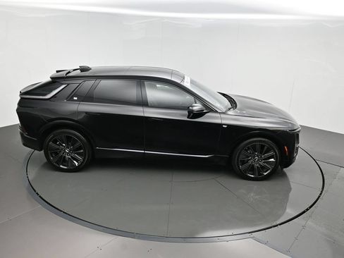 Used 2026 Cadillac Lyriq Signature Sport AWD/4WD image 50