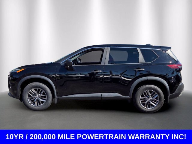 Used 2023 Nissan Rogue S AWD/4WD image 2