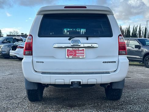 Used 2006 Toyota 4Runner SR5 image 8