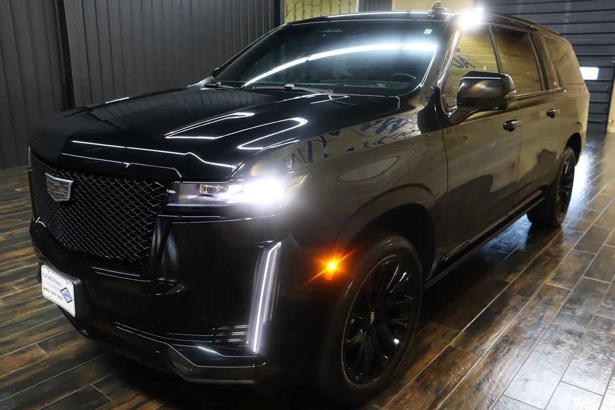 Used 2024 Cadillac Escalade ESV Sport w/ LPO, ONYX Package AWD/4WD image 6