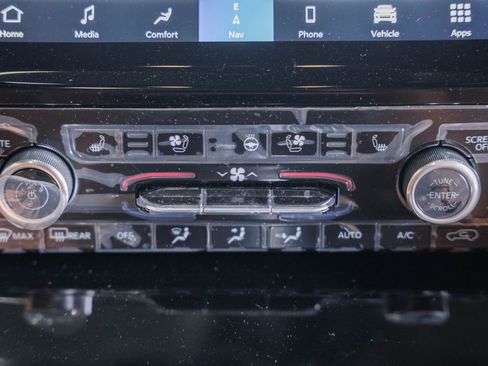 New 2025 Jeep Grand Cherokee Summit image 25