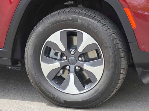 Used 2023 Jeep Grand Cherokee 4WD 4xe w/ Luxury Tech Group II image 12