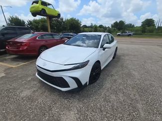 Used 2025 Toyota Camry SE FWD video 1