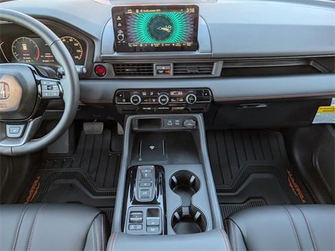 New 2025 Honda Pilot TrailSport image 7