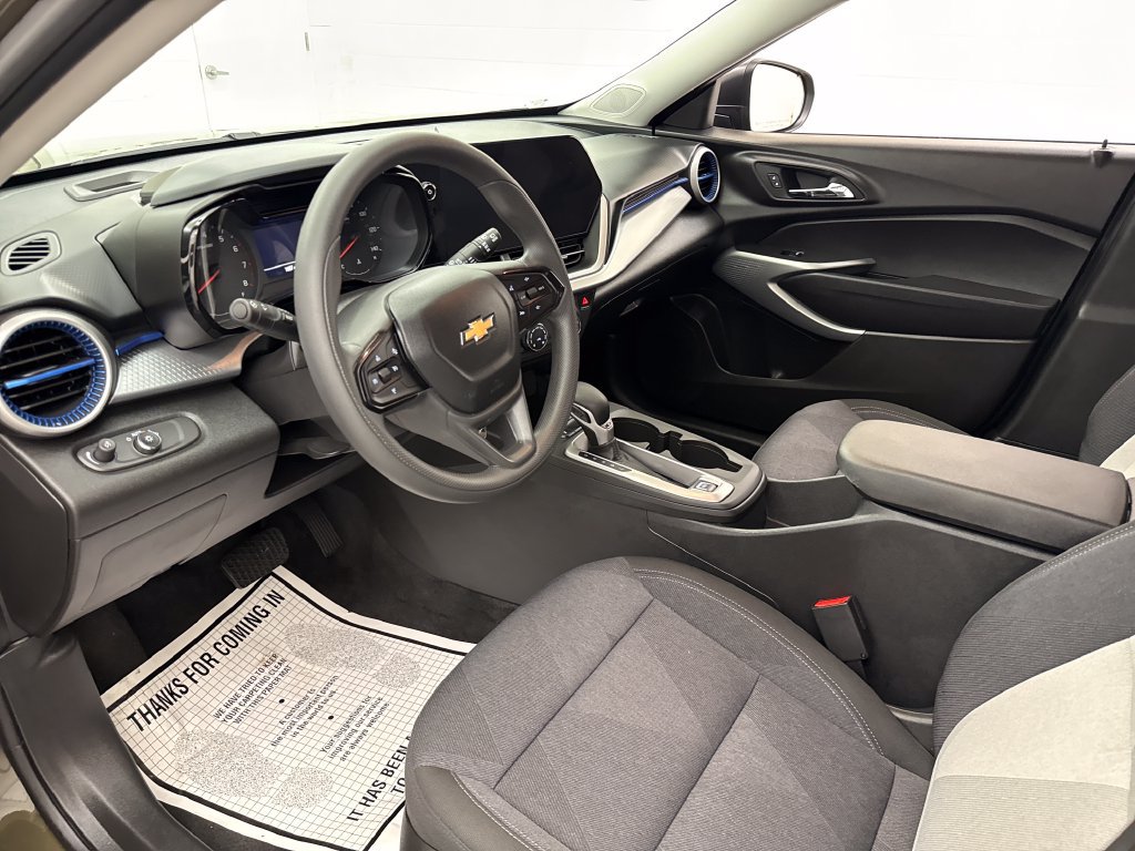 Certified 2024 Chevrolet Trax LS FWD image 10
