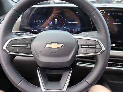 New 2027 Chevrolet Equinox LT w/ Convenience Package II AWD/4WD image 7