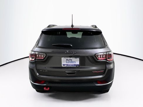 Used 2022 Jeep Compass Trailhawk AWD/4WD image 6