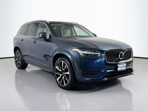 Used 2022 Volvo XC90 T6 Momentum w/ Advanced Package AWD/4WD image 4