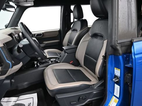 Used 2022 Ford Bronco Wildtrak AWD/4WD image 10