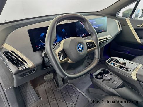 Used 2025 BMW iX xDrive50 w/ Premium Package image 9