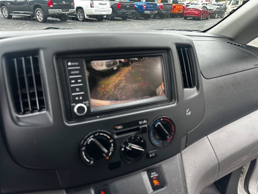 Used 2020 Nissan NV200 S FWD image 12