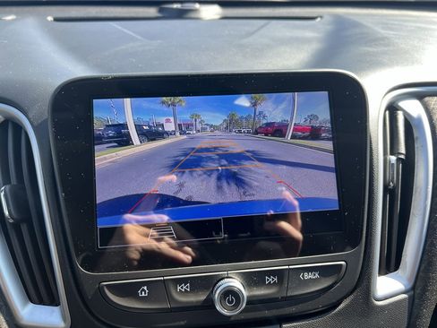 Used 2023 Chevrolet Malibu LT image 25