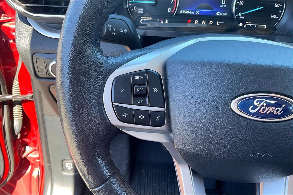 Used 2021 Ford Explorer XLT w/ Equipment Group 202A RWD image 11